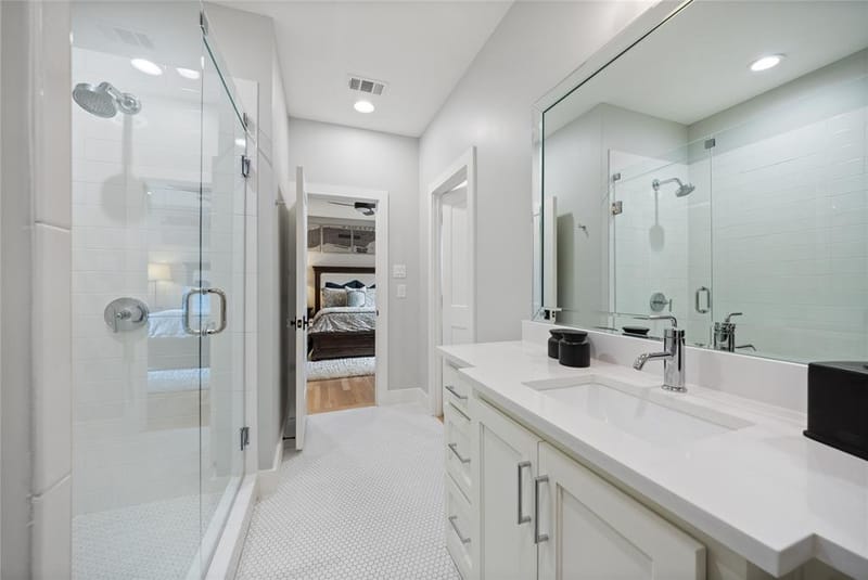 6716 Oriole Drive, Dallas TX 75209 - Photo 24