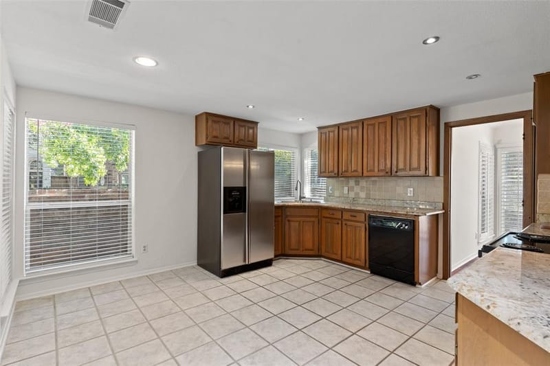 17663 Sunmeadow Drive, Dallas TX 75252 - Photo 16