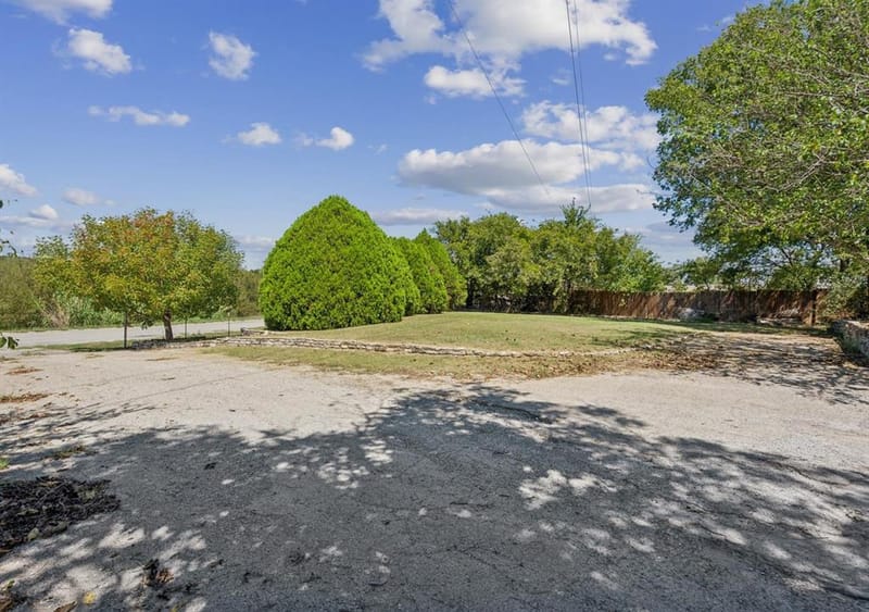 157 Business Boulevard, Granbury TX 76049 - Photo 37