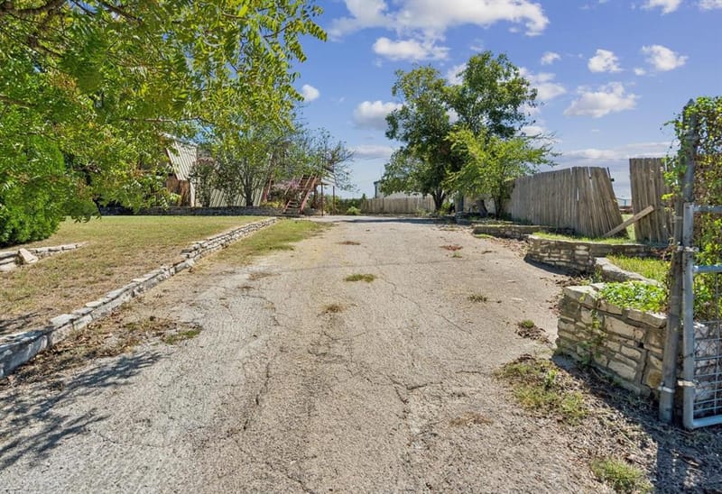 157 Business Boulevard, Granbury TX 76049 - Photo 39