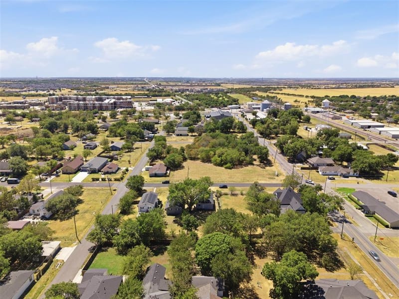 210 E Main Street, Celina TX 75009 - Photo 9