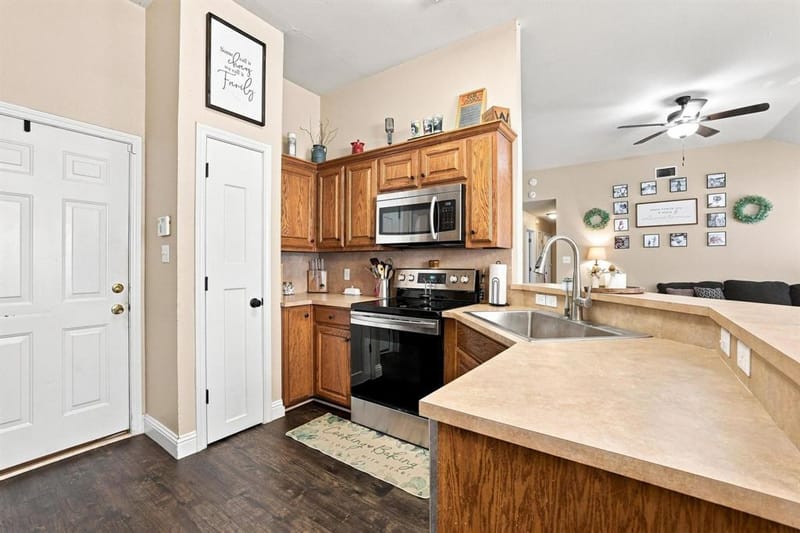 3411 Dana Lane, Denison TX 75021 - Photo 12