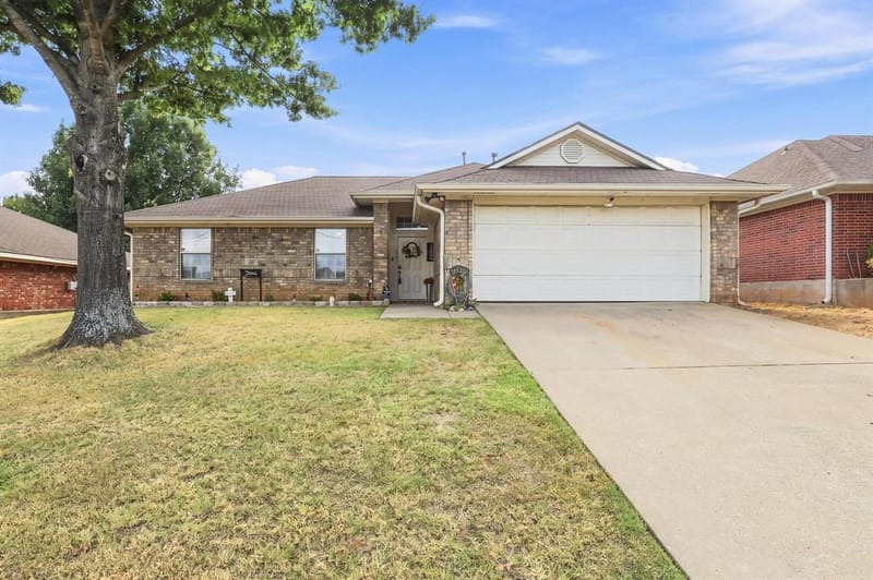 3411 Dana Lane, Denison TX 75021