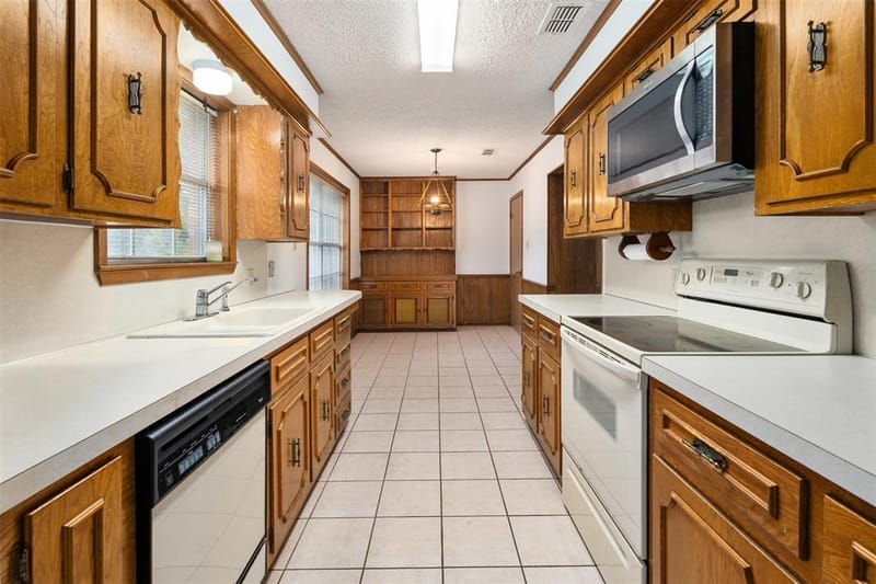 925 Bradley Drive, Athens TX 75751 - Photo 10