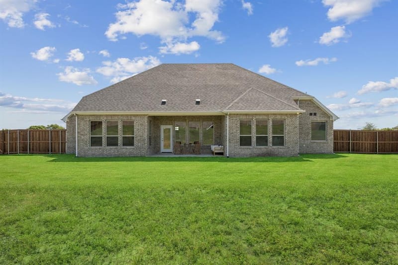 101 Waterfall Way, Waxahachie TX 75165 - Photo 2