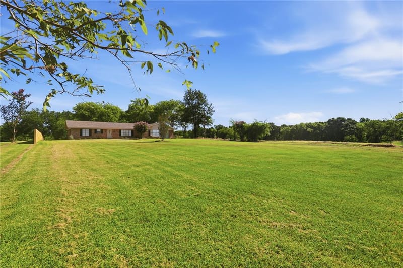 1329 County Road 3357, Saltillo TX 75478 - Photo 31