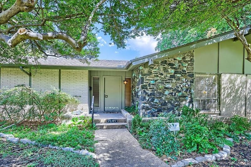 7149 Blairview Drive, Dallas TX 75230