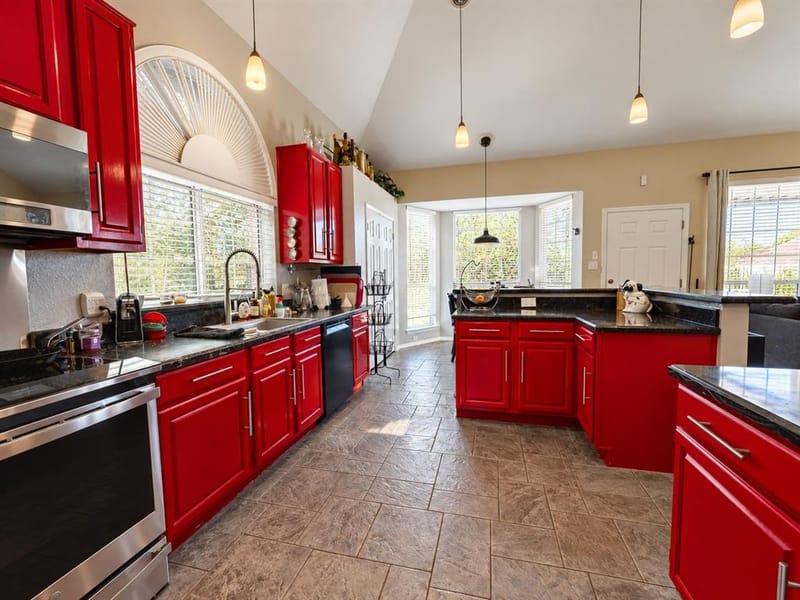 202 Browning Lane, Grand Prairie TX 75052 - Photo 4