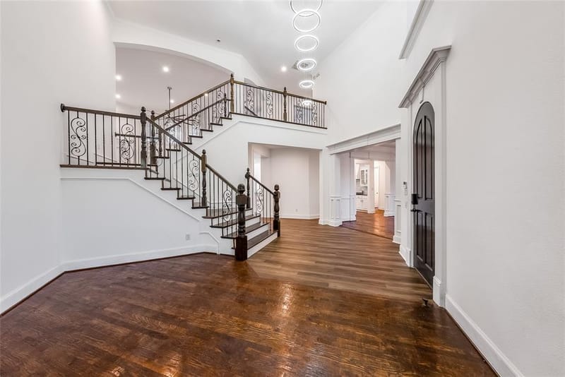 1207 Silentbrook Court, Frisco TX 75036 - Photo 4