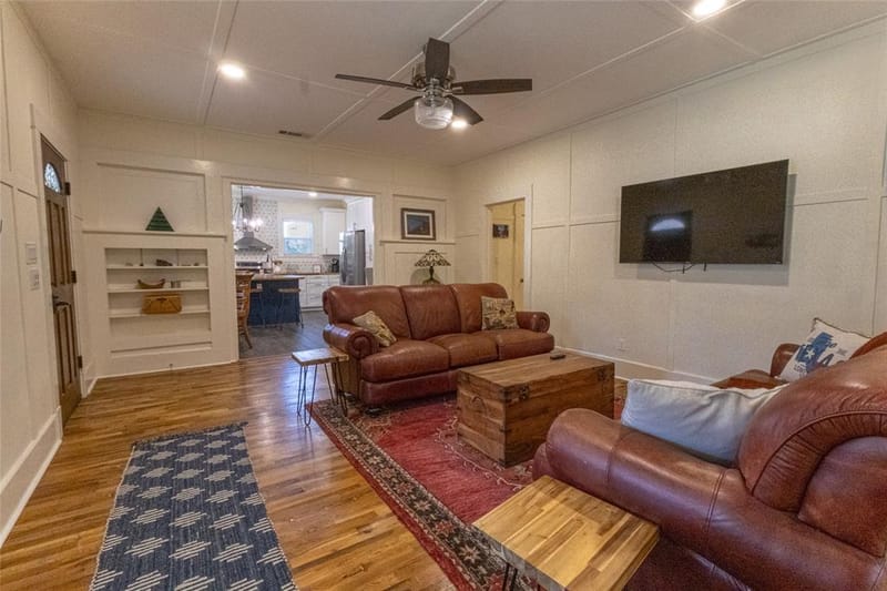 1013 Poindexter Street, Fort Worth TX 76102 - Photo 11