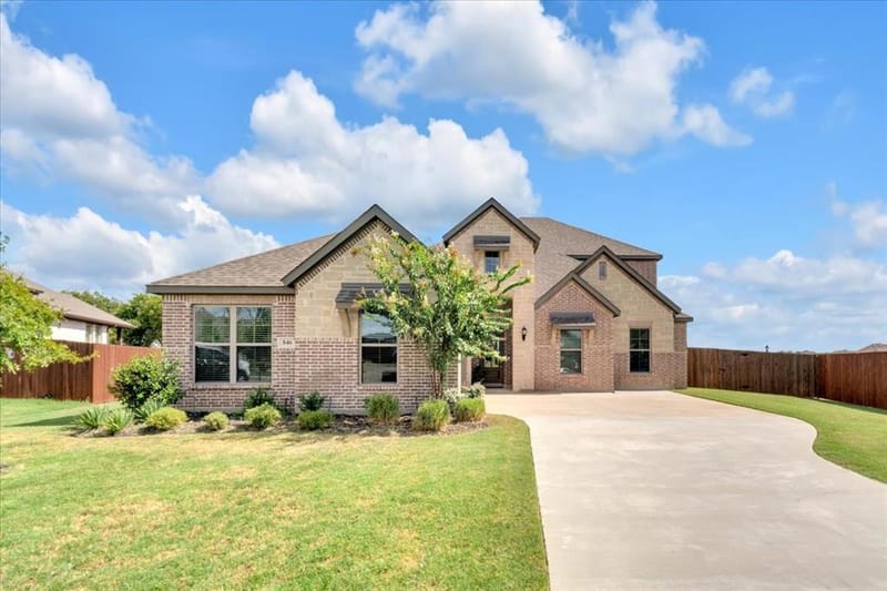 846 Deleon Drive, Midlothian TX 76065