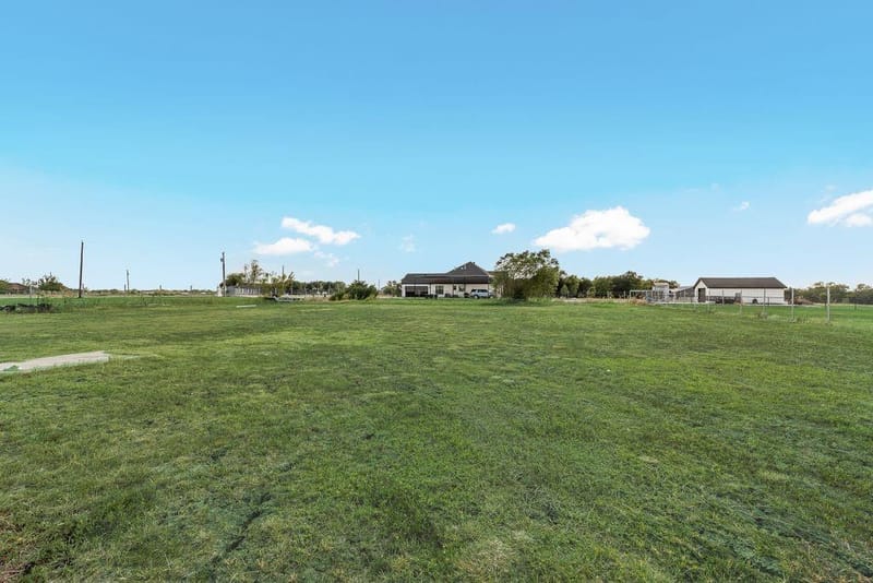610 Ewing Road, Ferris TX 75125 - Photo 22