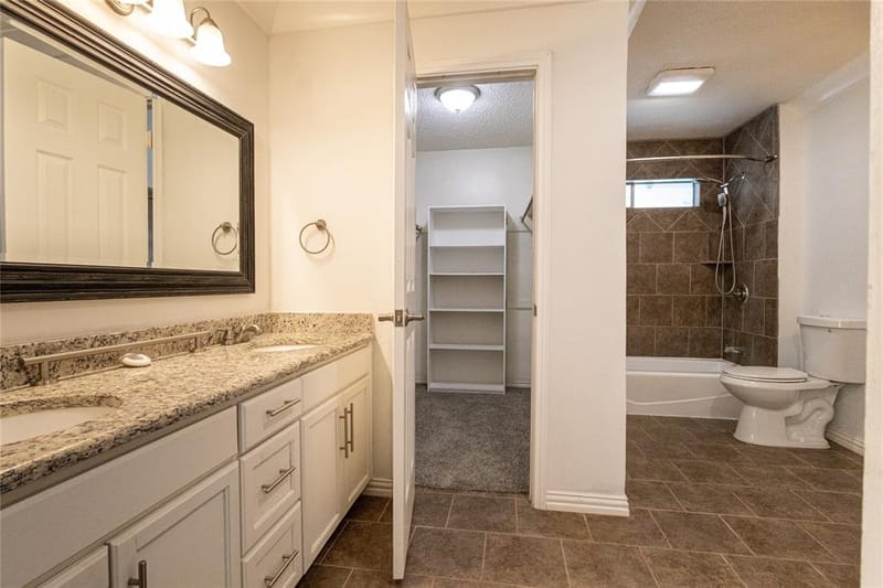 7540 Monterrey Drive, Fort Worth TX 76112 - Photo 14
