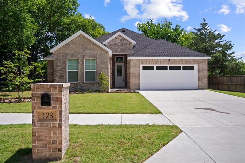 123 Bradshaw Street, Waxahachie TX 75165