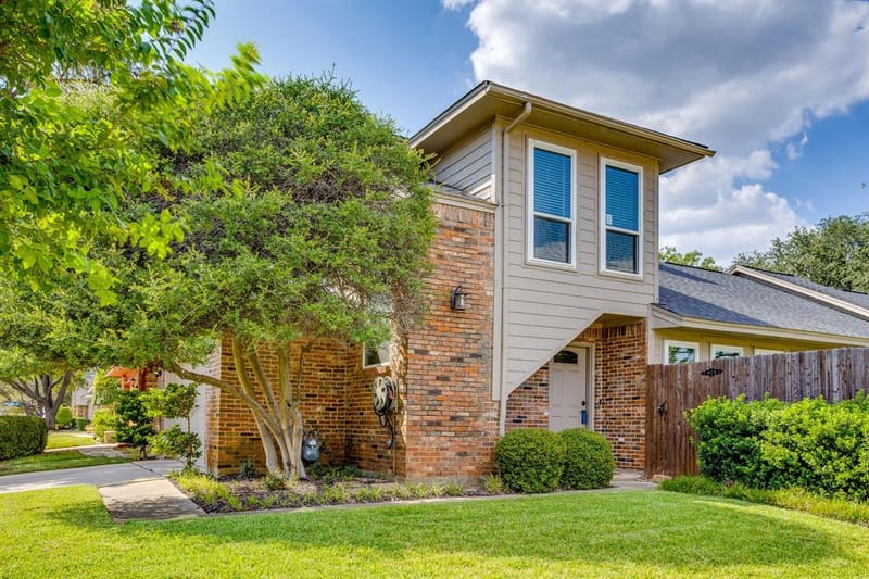 1307 Oriental Avenue, Arlington TX 76011 - Photo 7