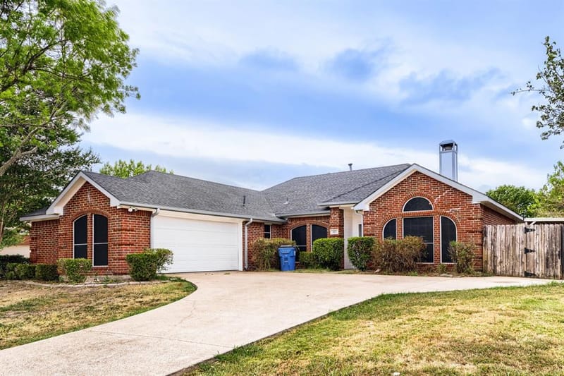 127 Villanova Circle, Forney TX 75126 - Photo 3