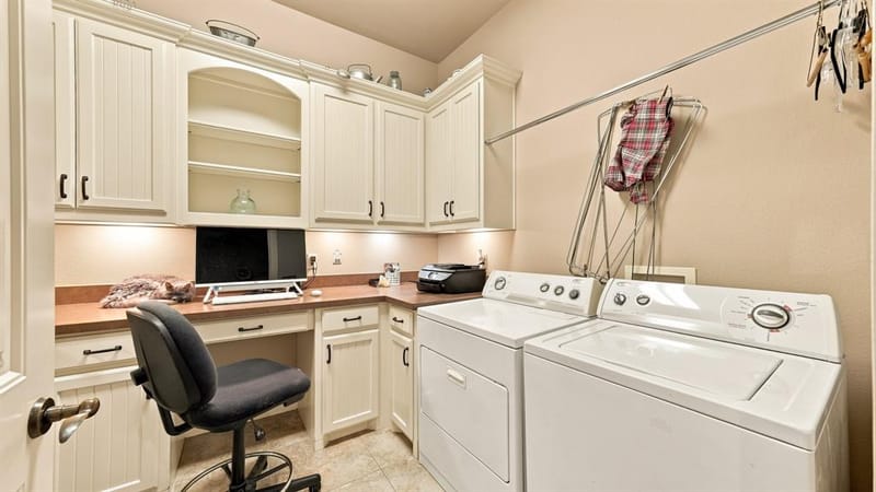 11918 Riek Road, Krum TX 76249 - Photo 23