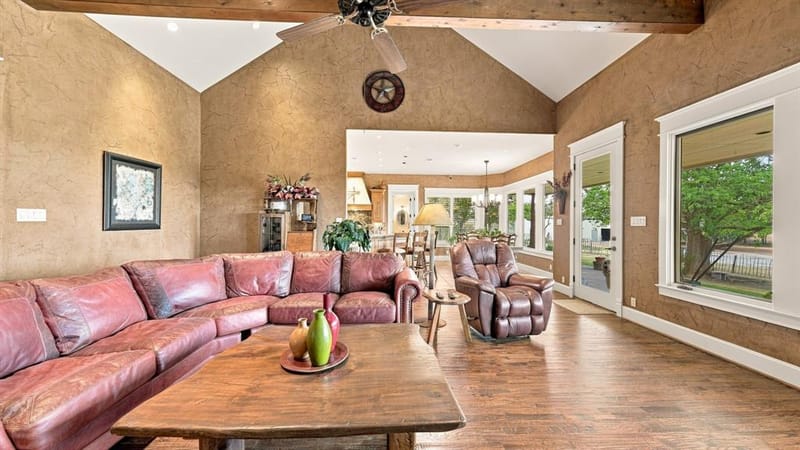 11918 Riek Road, Krum TX 76249 - Photo 10
