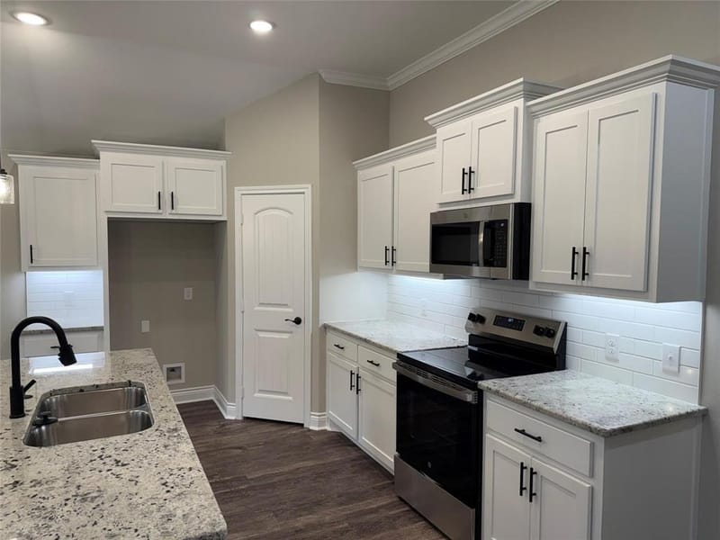 1305 Brad Kellar Drive, Greenville TX 75402 - Photo 5