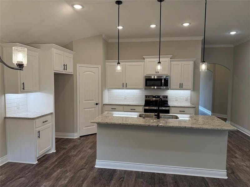 1305 Brad Kellar Drive, Greenville TX 75402 - Photo 8