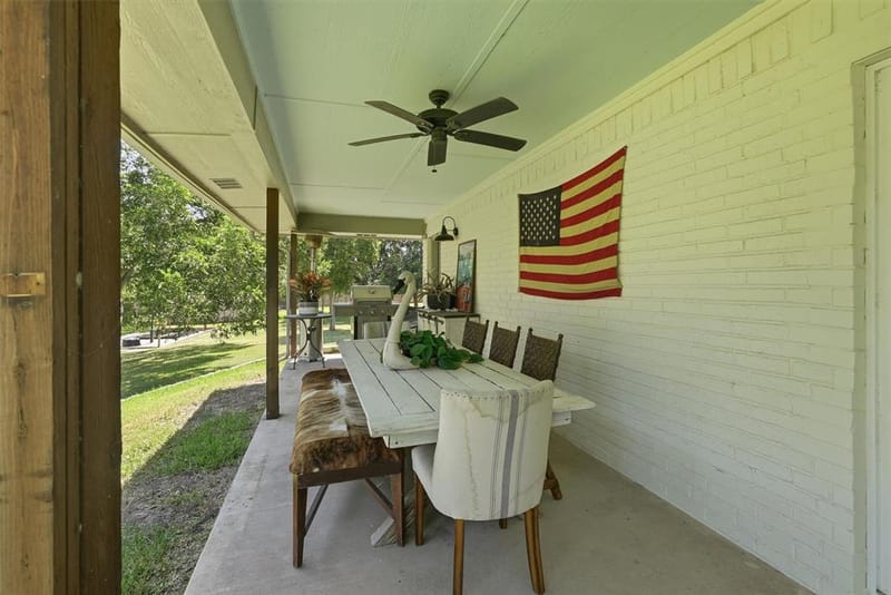 630 E Bridge Street, Granbury TX 76048 - Photo 22