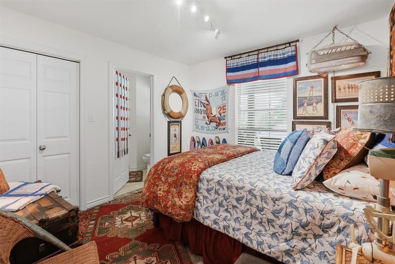 630 E Bridge Street, Granbury TX 76048 - Photo 19