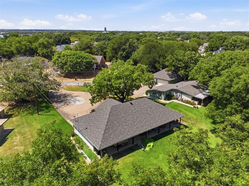 630 E Bridge Street, Granbury TX 76048 - Photo 35