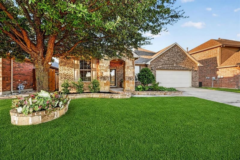 1309 Mesa Crest Drive, Fort Worth TX 76052 - Photo 3