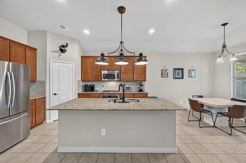 1309 Mesa Crest Drive, Fort Worth TX 76052 - Photo 10