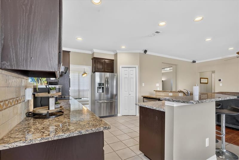 901 Brittany Drive, Lewisville TX 75067 - Photo 13