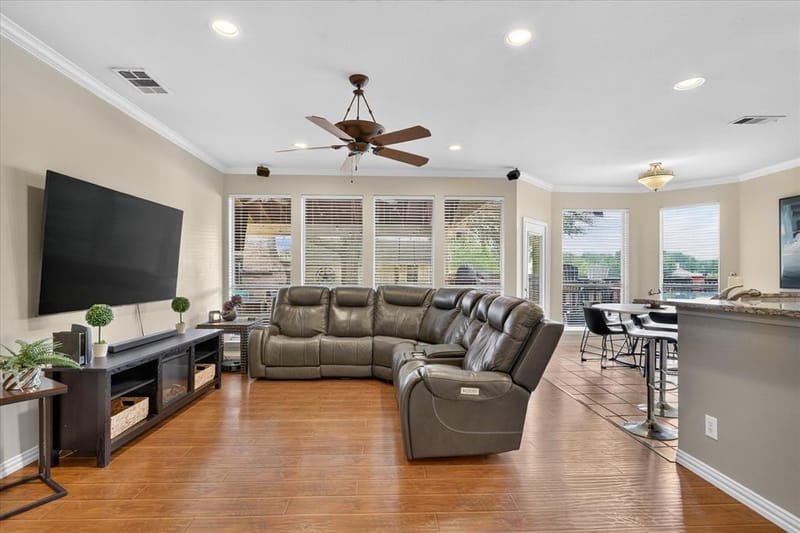 901 Brittany Drive, Lewisville TX 75067 - Photo 18