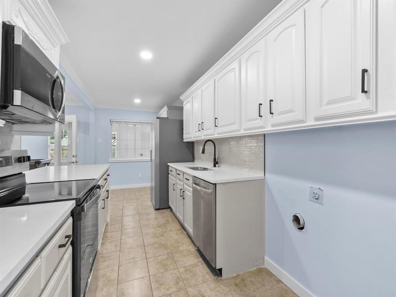 2033 Lymington Road, Carrollton TX 75007 - Photo 7