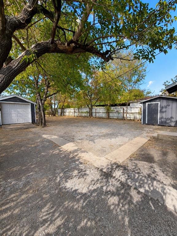 2801 Burchill Road S, Fort Worth TX 76105 - Photo 13