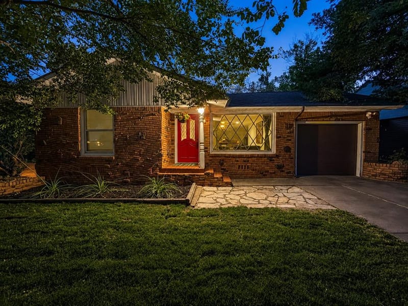 4633 Diaz Avenue, Fort Worth TX 76107
