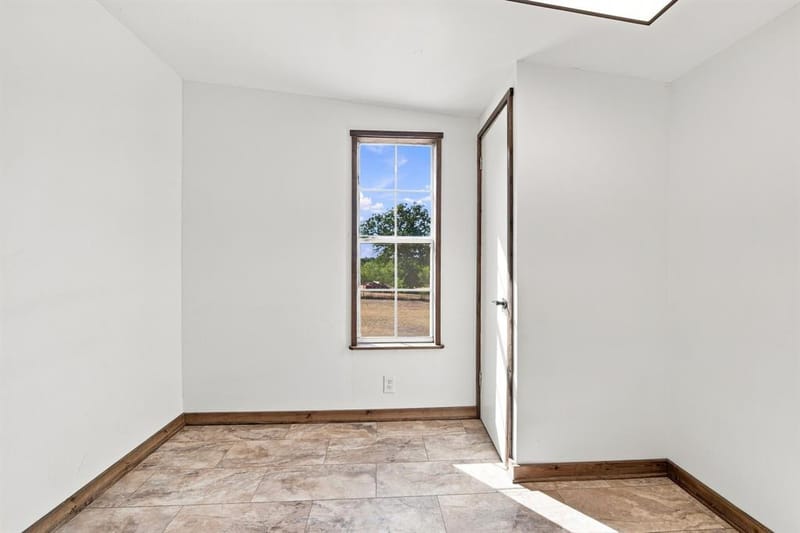 659 Fm 3050, Whitney TX 76692 - Photo 10