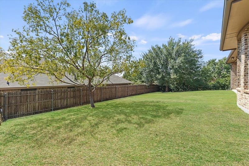 6525 Day Farm Court, Rowlett TX 75089 - Photo 17