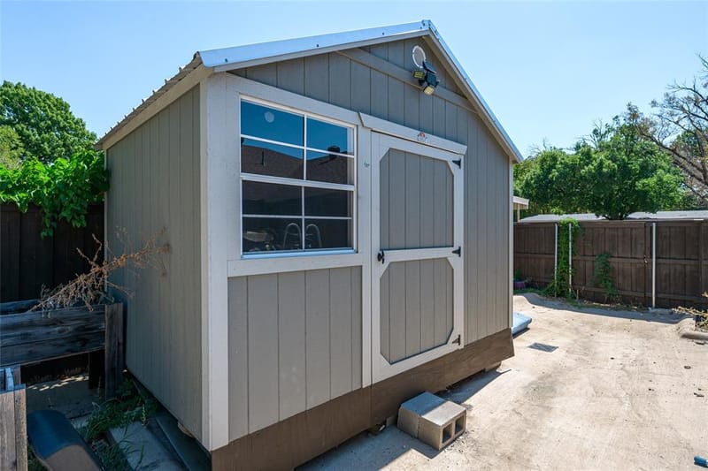 1423 W Shields Drive, Sherman TX 75092 - Photo 18