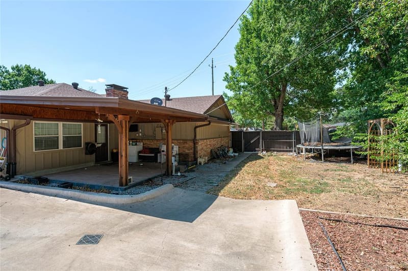 1423 W Shields Drive, Sherman TX 75092 - Photo 15