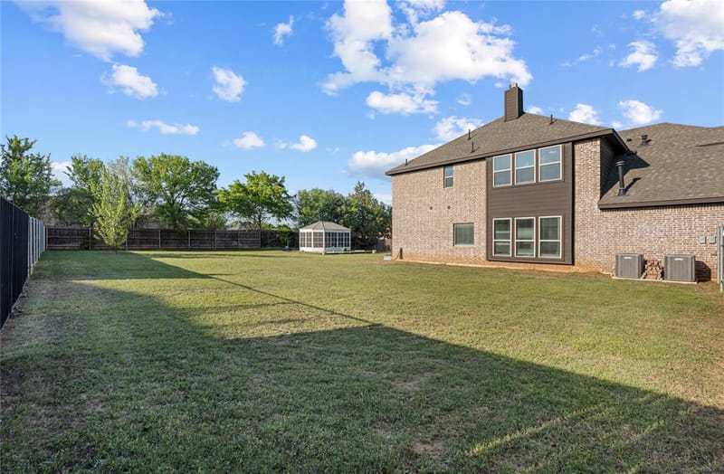 911 Royal Court, Mansfield TX 76063 - Photo 34