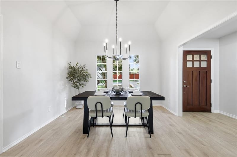 1614 Crested Butte Drive, Lewisville TX 75077