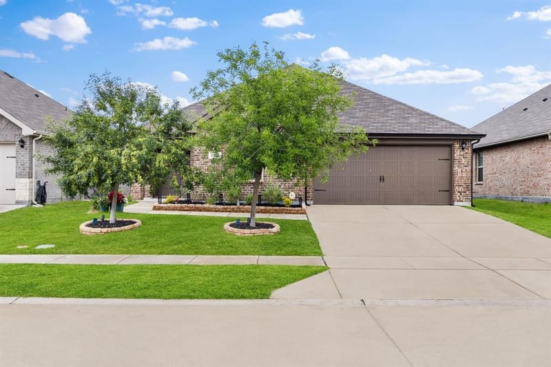 1111 Baldwin Lane, Ennis TX 75119