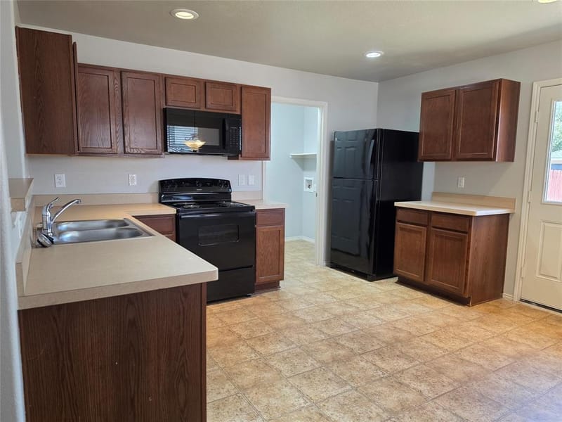 6012 Fantail Drive, Fort Worth TX 76179 - Photo 6