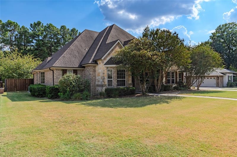 2007 Creekview Drive, Commerce TX 75428 - Photo 6
