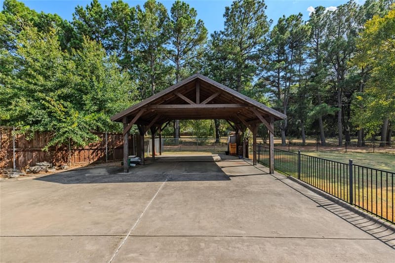 2007 Creekview Drive, Commerce TX 75428 - Photo 16