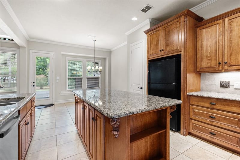 2007 Creekview Drive, Commerce TX 75428 - Photo 24