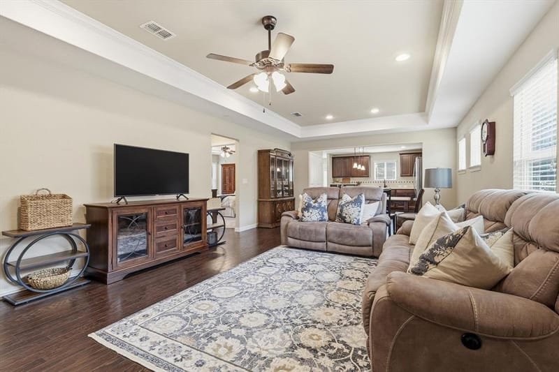 8915 Twin Pines Lane, Frisco TX 75036 - Photo 10