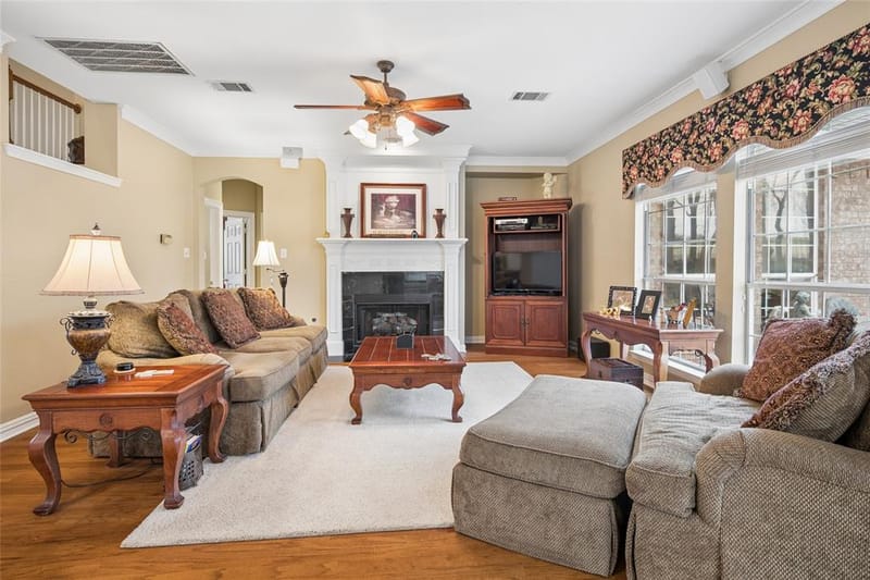 405 Royal Colonnade, Arlington TX 76011 - Photo 7