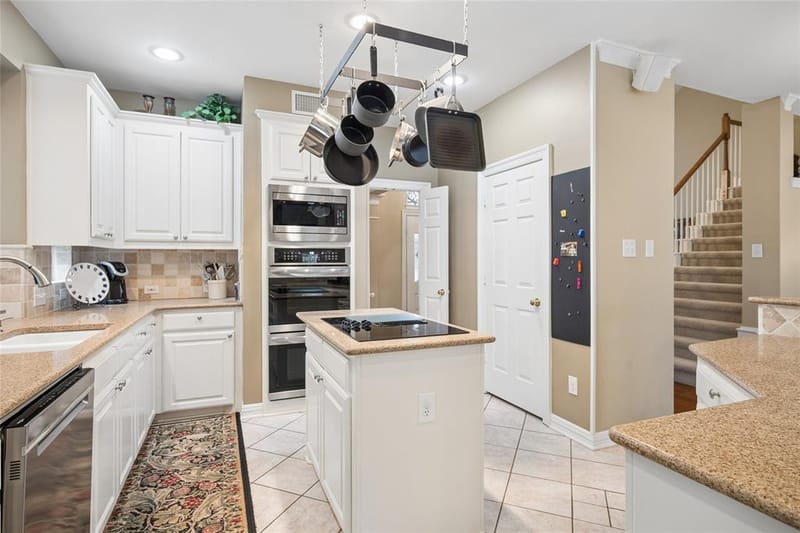 405 Royal Colonnade, Arlington TX 76011 - Photo 15