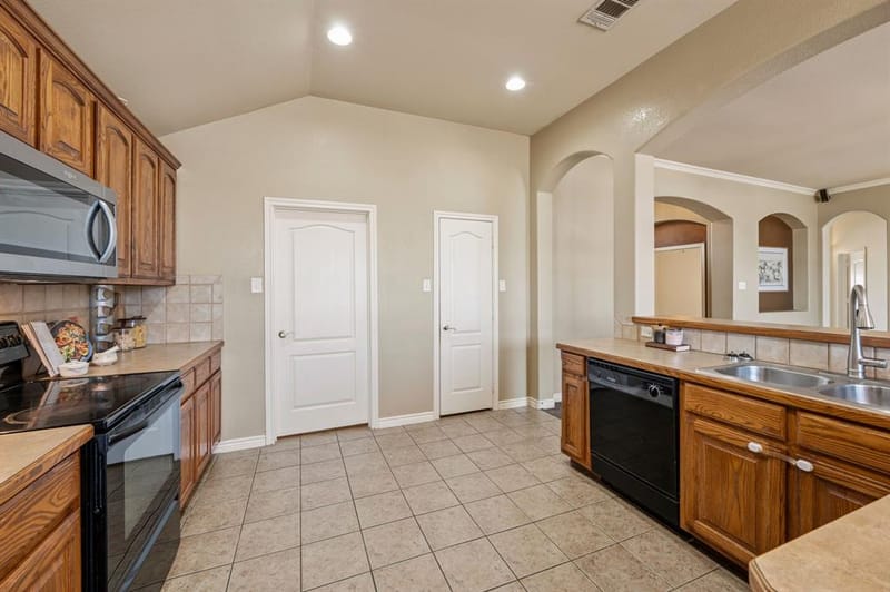 6701 Terrace Glen Drive, Arlington TX 76002 - Photo 11