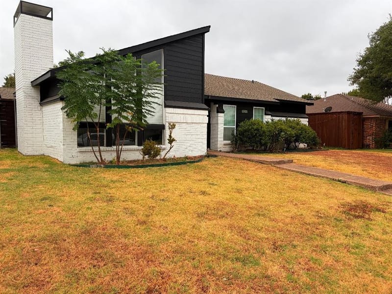 2206 Old Mill Road, Carrollton TX 75007